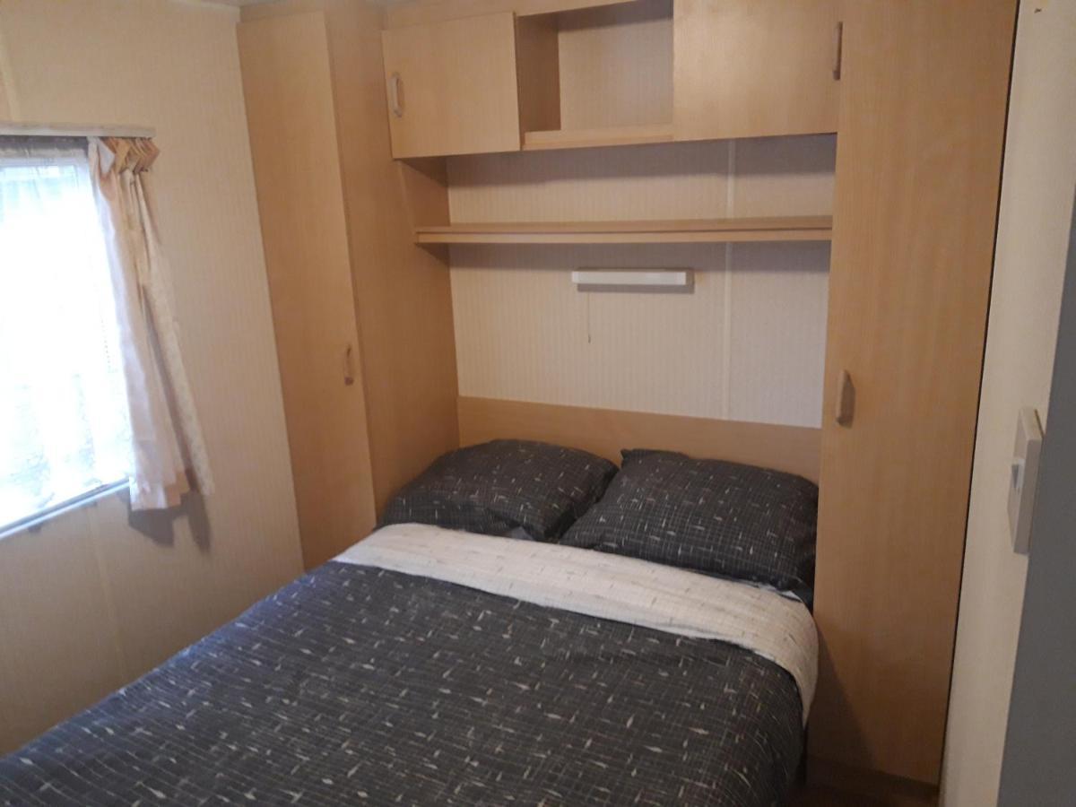 Mulder'S Vakantiehuis, Jaarplaats 108 Op Recreatiepark De Tien Heugten Schoonloo Bagian luar foto
